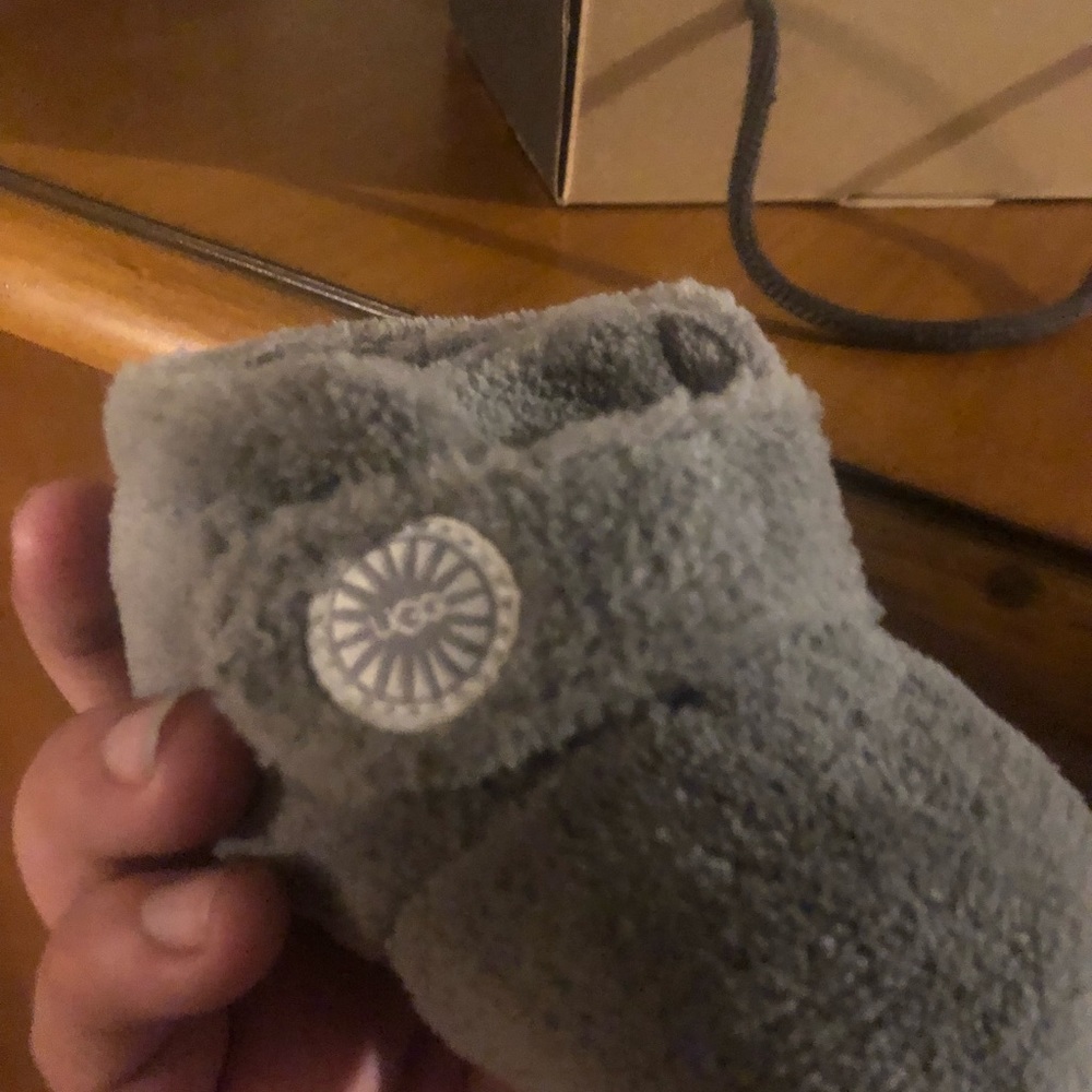 Baby uggs - Picture 2 of 5